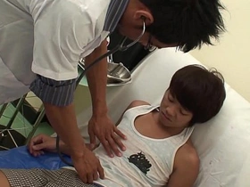 变态亚洲Oliver医生无套狂操Paul old man uncaring sex videos asian