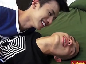 亚洲美少年-MOSS与TAEH-水中嬉戏 asian uncaring movies sex videos