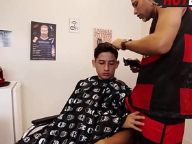 我给理发师献了屁眼 detached sex videos asian.