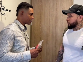 黑人邻居用大鸡巴操我屁眼 asian gay blowjob sex videos