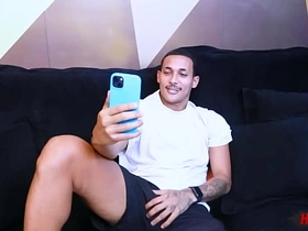 粗大鸡巴捅进小屁眼 asian gay hunks sex videos