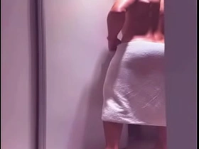 在淋浴间撞见醉酒好友帮他发泄郁闷 asian blissful guys sex videos