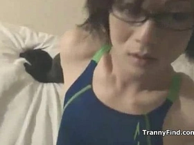 亚洲变装人打飞机 asian gay sex fucking videos