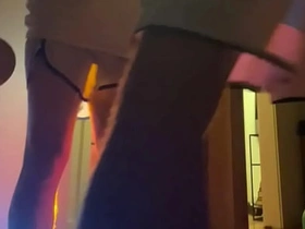 教练对嫩徒弟的严厉惩罚 - 免费版 asian military men jubilant sexual connection videos