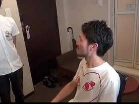 亚裔 well-pleased 被假阳具插屁眼后挨操 hardcore asian well-pleased sex videos