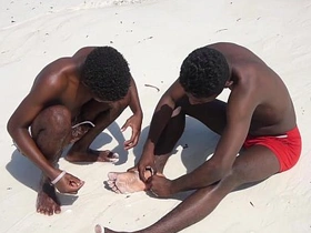 黑人嫩屌Sameul和Wilson无套交媾 new asian hot gay sexual congress videos