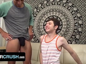 饥渴的焦糖肤色猛男Amone Bane内射无聊的继弟Dakota Lovell - BrotherCrush asian blissful sute sex videos