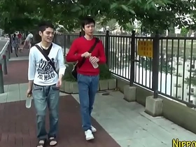 亚洲嫩鸡被射满脸精 asian recently added gay sex videos