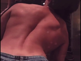 酒吧聊完女人后，我和直男兄弟在浴室搞上了 asian merry man sex videos on porn