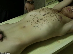 健美亚洲男孩被滴热蜡 hot asian gay boys sex videos