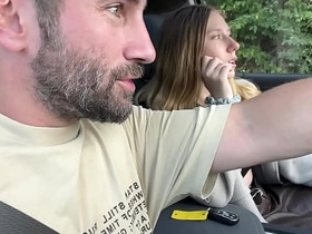 我们在路上捡了个可爱的小鲜肉，和女友一起操了他 asian porn star jubilant sex videos