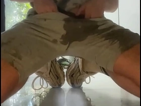 素人男孩厨房尿失禁地板湿透 sex videos asian gay site