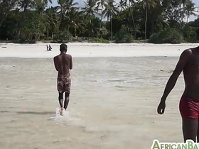 赤裸黑肤嫩弟淋浴后填素人 hd uncaring asian sex videos