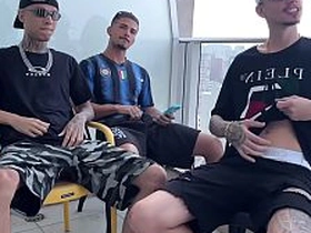 队友赛后秘密搞什么 asian gay train sex videos