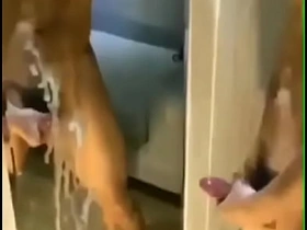 亚裔射满镜子 making love videos asian boys gay