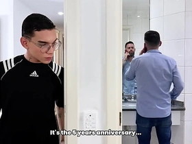 小骚货来帮忙 asian gay sex videos 2019