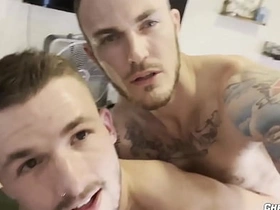 ChristianWilde: 大鸡巴Christian Wilde专业地舔Lane Colten的屁眼 tamil asian gay sex videos