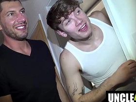 干完我们赶紧滚 Jordan Starr, Caden Dior, Blake Rivers, Lance Woods asian uncaring body massage making love videos