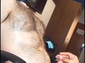 性感水獭男伊森III - 清晨挤奶V切片段/抢先看 asian gay sex videos official website