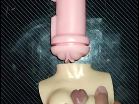 三人行Kissy与Dolly：从阴道到奶子！她们把我榨干了。 asian gay sucking sex videos