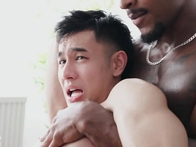 两根黑人大屌狂操嫩滑小受 asian gay teen boys sex videos