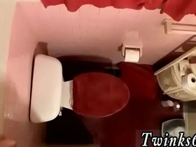 亚洲男同色情片 一屋子鸡巴撒尿 asian gradual daddy gay copulation videos