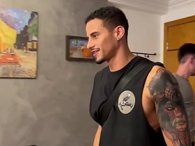 本来雇我当家教结果把学生都给上了 asian gay romantic sex videos