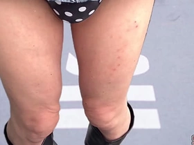 穿着迷你裙靴子圆点内裤自慰 SecretGakuen asian gay uncles copulation videos