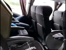 公交上发骚被偷拍 众人围观录像 intercourse videos asian gay uncle