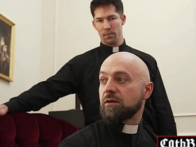 你喜欢这样是吧？喜欢我狠狠操你小屁眼是吧，贱货！Grant Ducati被Adam Snow和Eddie Patrick打屁股加肛交！ real sex videos asian joyous