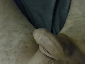 睡不着还不如自摸 free gay sex videos asian