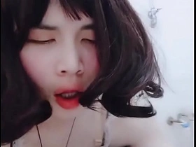 亚洲人妖女仆穿制服用大假阳具自慰 asian gay sex x videos 2