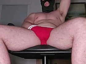 PhantomGentX穿红色Calvin Klein内裤 throne load!肌肉猛男撸出超硬巨量精液 gay+sex+videos+asian