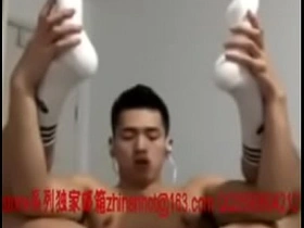 亚裔少年镜头前射精 porn videos asian gay sex