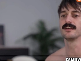 继子撞见继父搞男同直播 asian merry sex videos boys