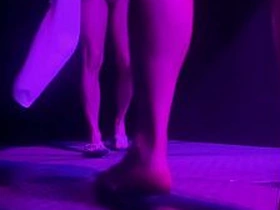 健身房公共淋浴间抓拍素人-一个硬了打飞机速射走人 另一个在撒尿 popular asian gay sex videos