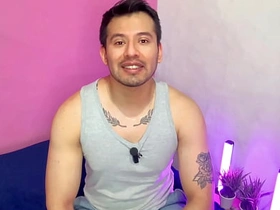 肌肉男搞上健身房搭档！无套狂操 还让他闻内裤 性爱实录 hot asian gay boys sex videos