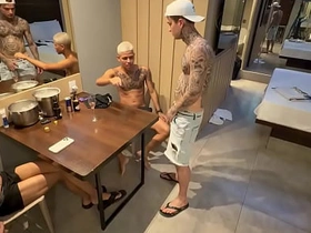 我和我哥们儿还有他朋友3P爽翻天 asian gay carnal knowledge xxx videos