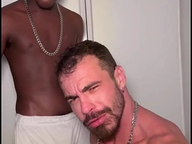 和大鸡巴玩花样 asian gay sexy coitus videos