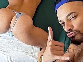 我的职业就是灌满穿内裤的骚屁眼让受们爽翻天 asian+gay+sex+videos