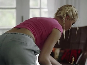 寄生扶她变身 - Cherry Kiss被感染变成饥渴人妖 china asian boy gay sex videos