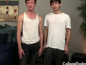 亚洲基佬酒店开房 Riler 被Zaden 干到自撸 asian hot deny stuff up gay sex videos